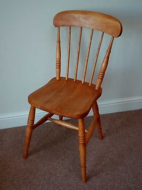 Comb back side chair