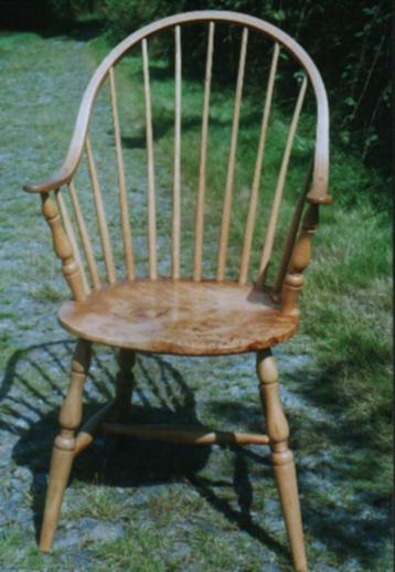 Continuous Arm Windsor chair