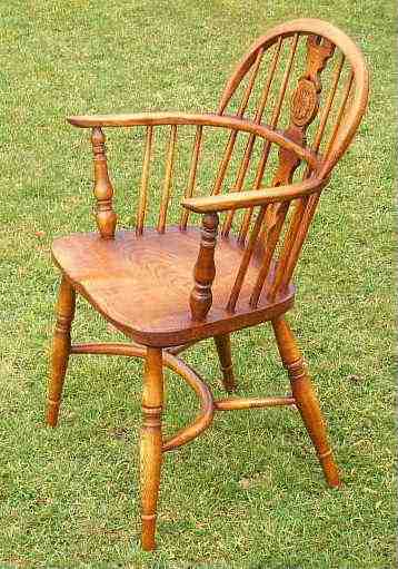 Low Bow Windsor chair